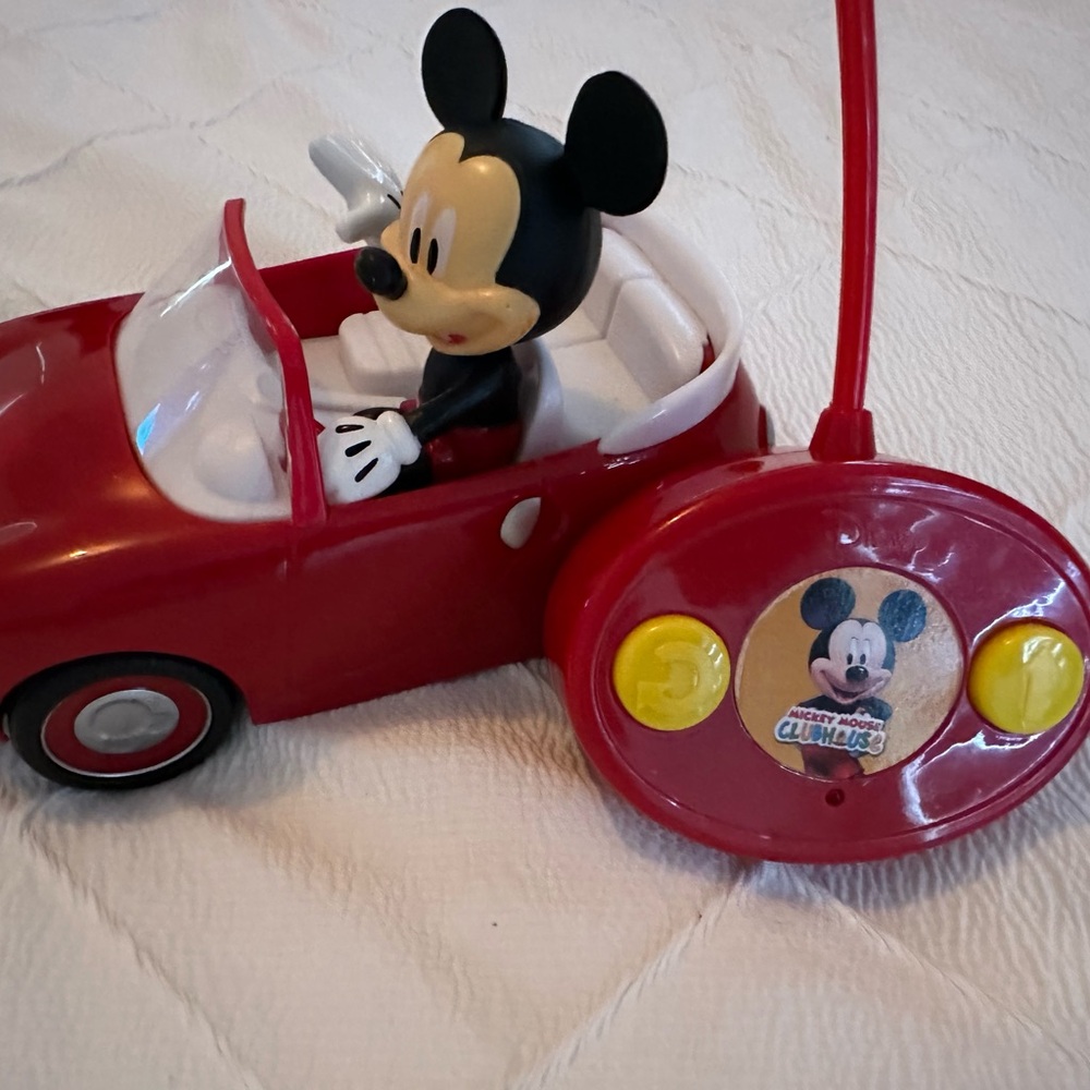 Mickey mouse clubhouse remote control car
